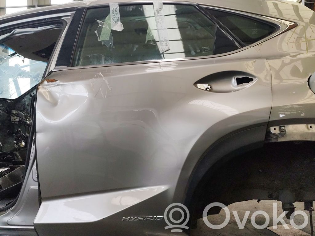 Lexus NX Galinės durys 