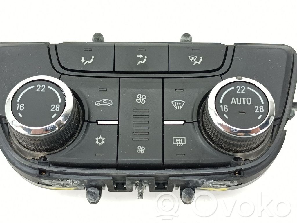 Opel Mokka X Climate control unit 