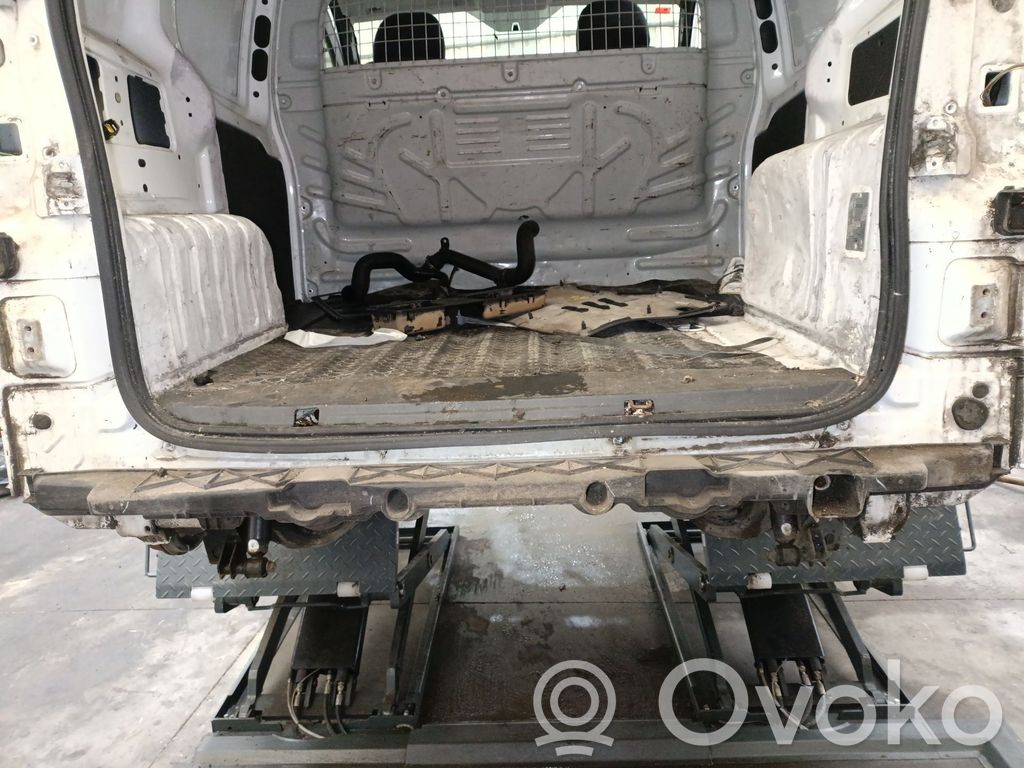 Front bumper mounting bracket   7416J7