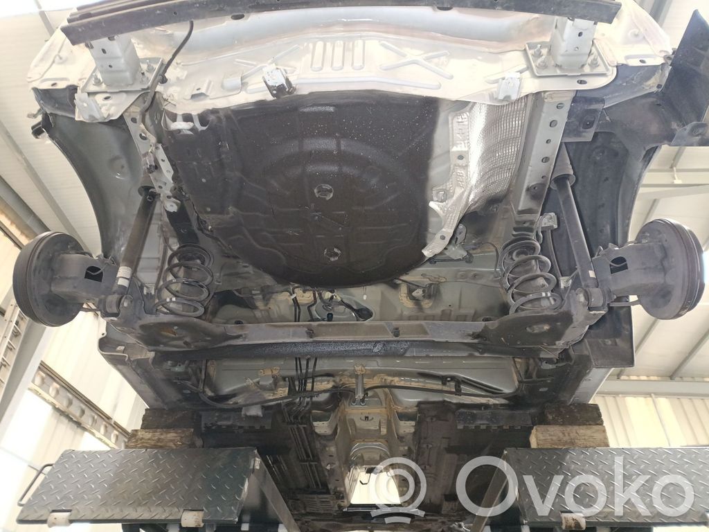 Nissan Micra C+C Punte spate cu reductor 