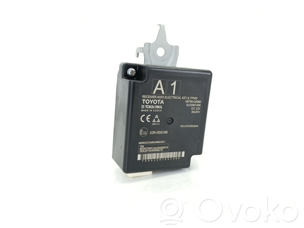 Muut ohjainlaitteet/moduulit   897B002060