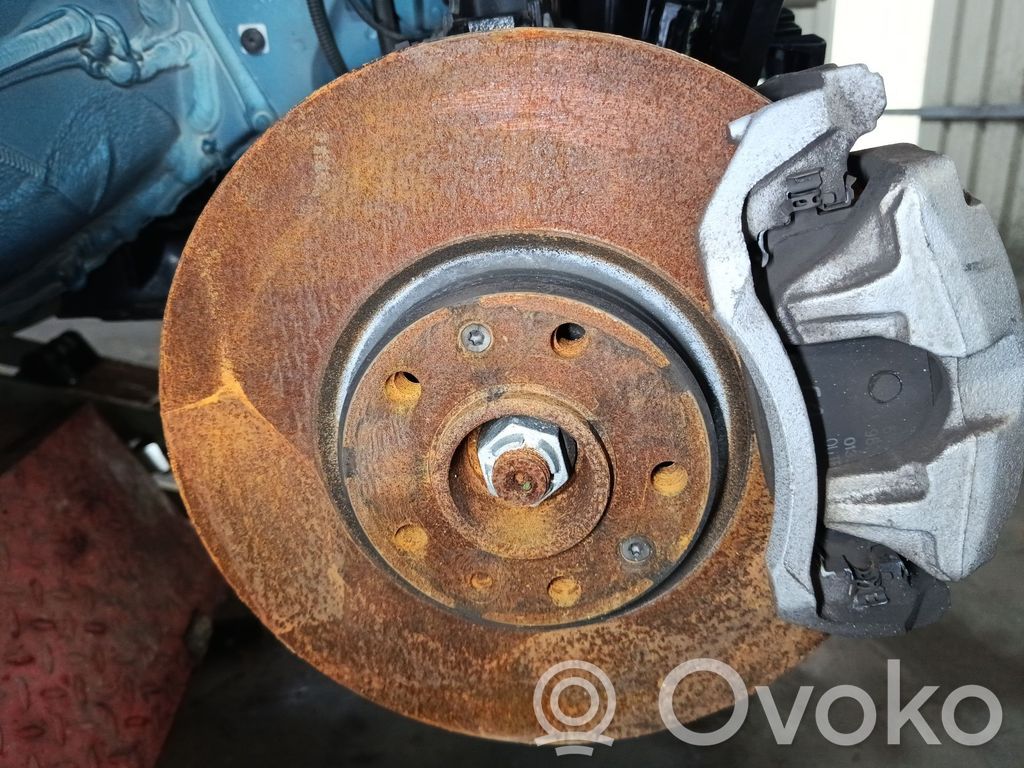 Peugeot 408 II Bremsscheibe vorne 