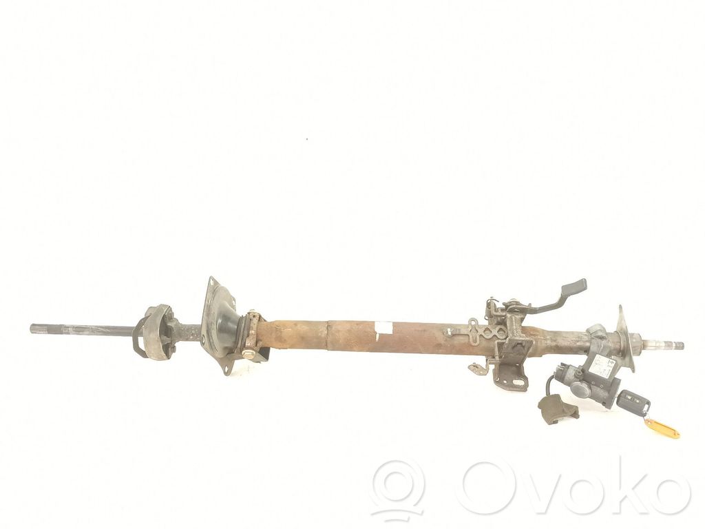 Nissan Terrano Steering wheel axle 