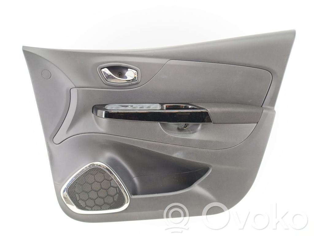 Renault Captur Front door card panel trim 