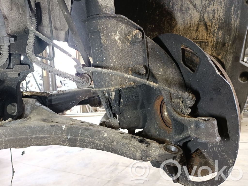 Volkswagen Crafter Fuso a snodo con mozzo ruota anteriore 