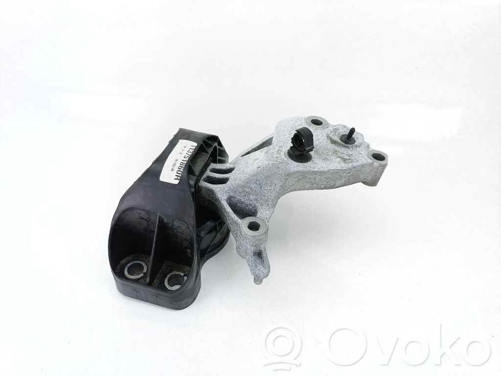 Renault Megane IV Engine mount bracket 