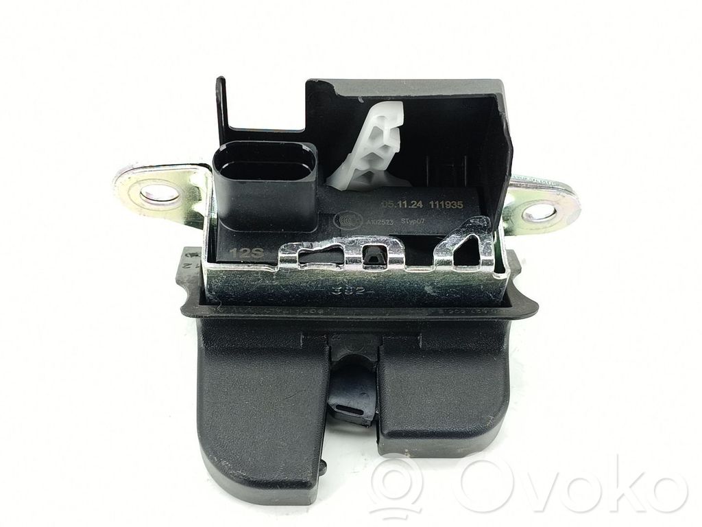 Volkswagen Golf SportWagen Tailgate lock latch 