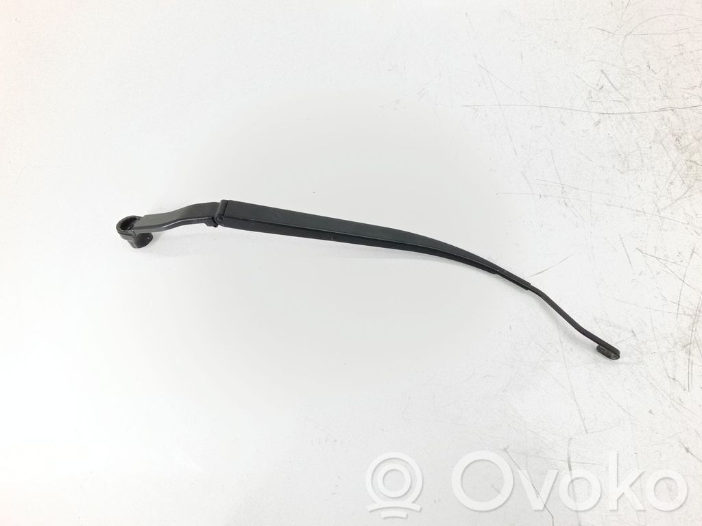 Wischerarm vorne   8250A587