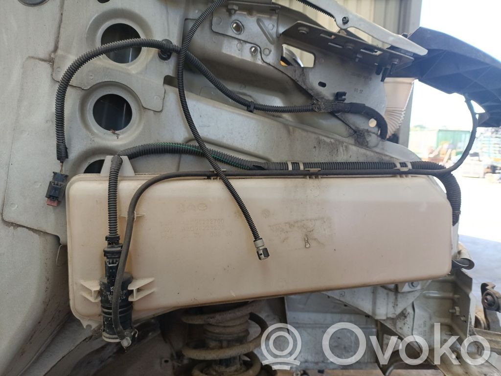 Logu šķidruma tvertne   9809803680