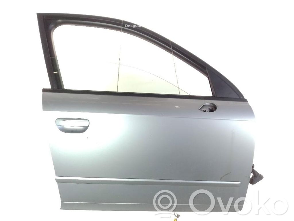 Puerta delantera   3R0831052