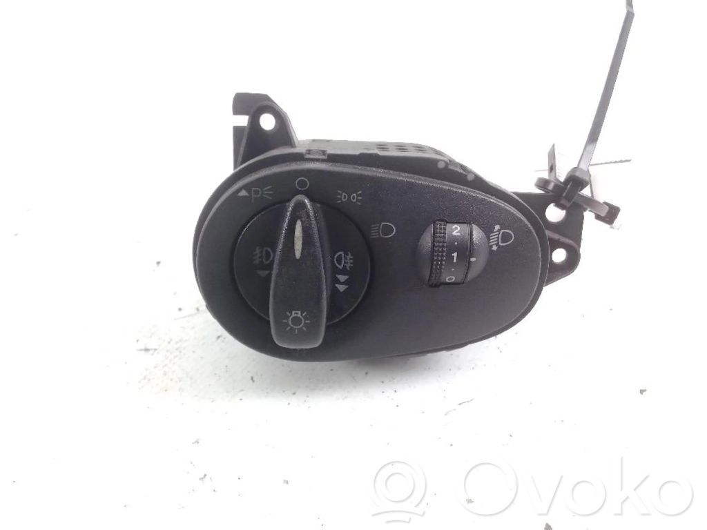 Interruptor de luz   2M5T13A024EA