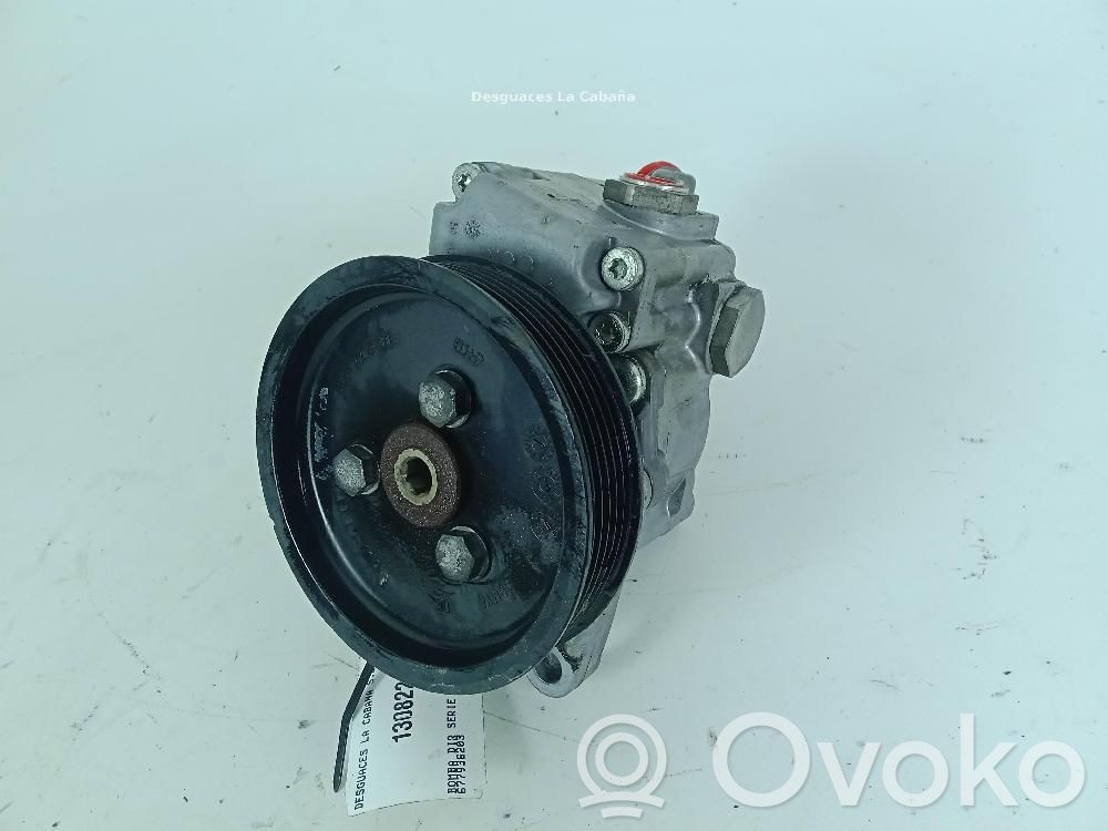 BMW 5 E60 E61 Ohjaustehostimen pumppu 