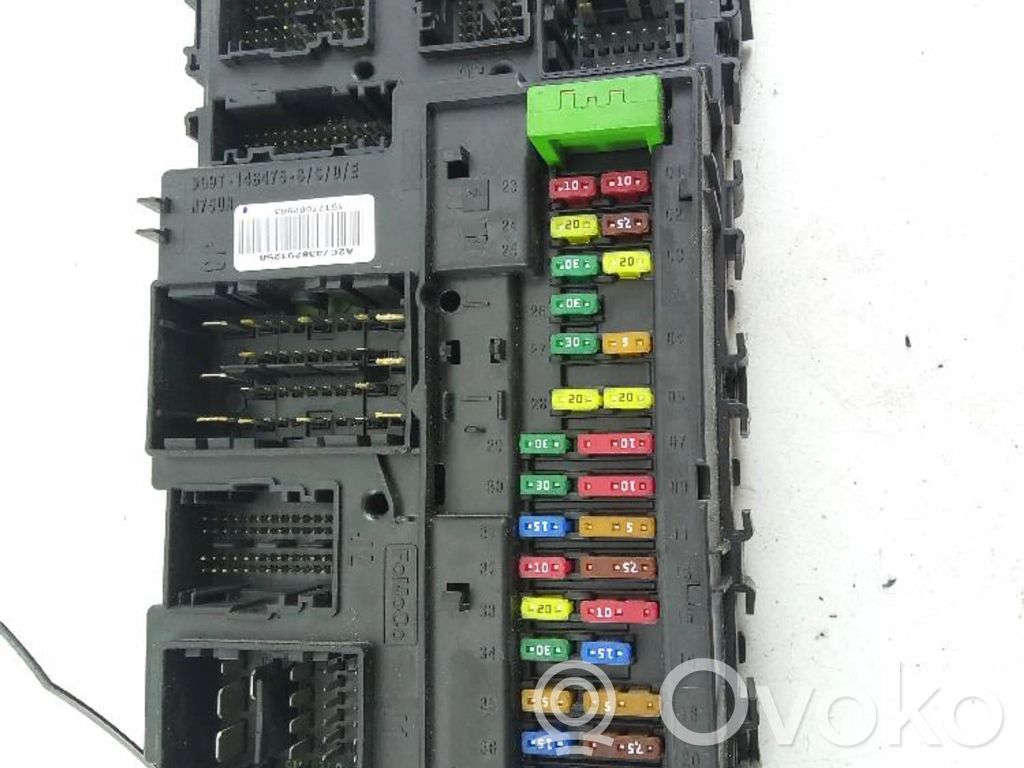 Ford Mondeo MK V Fuse module 