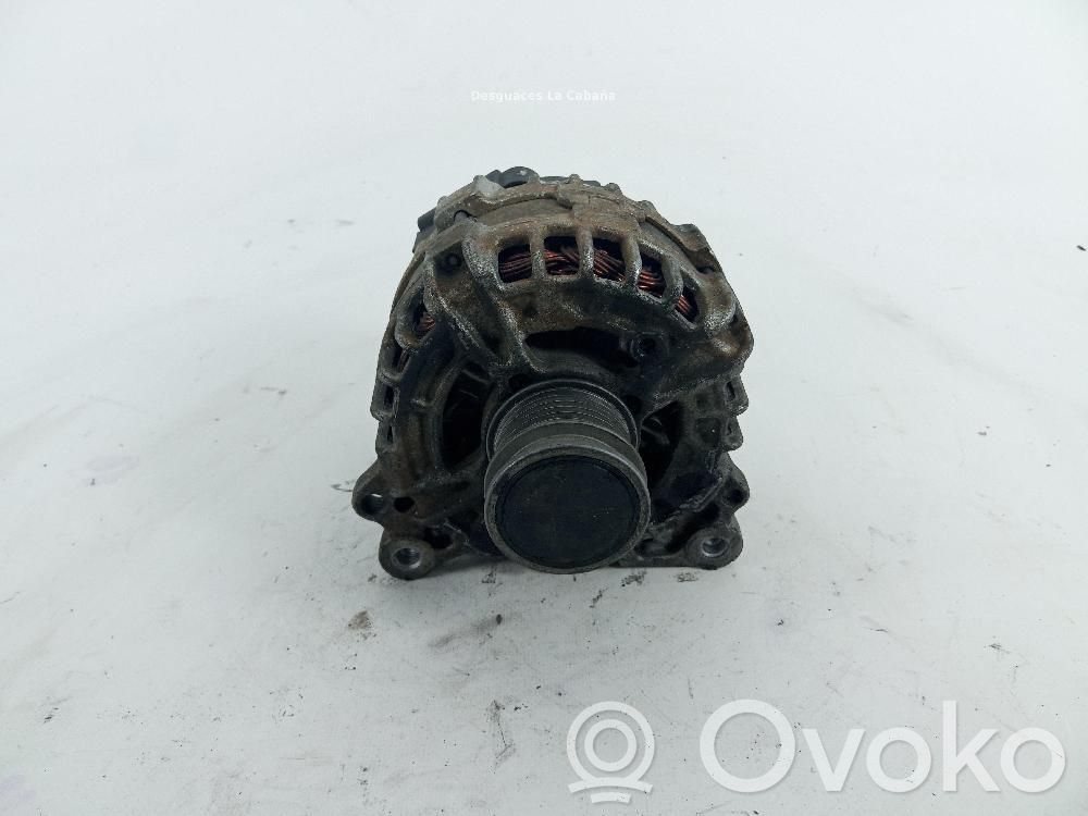 Alternador   04E903023J