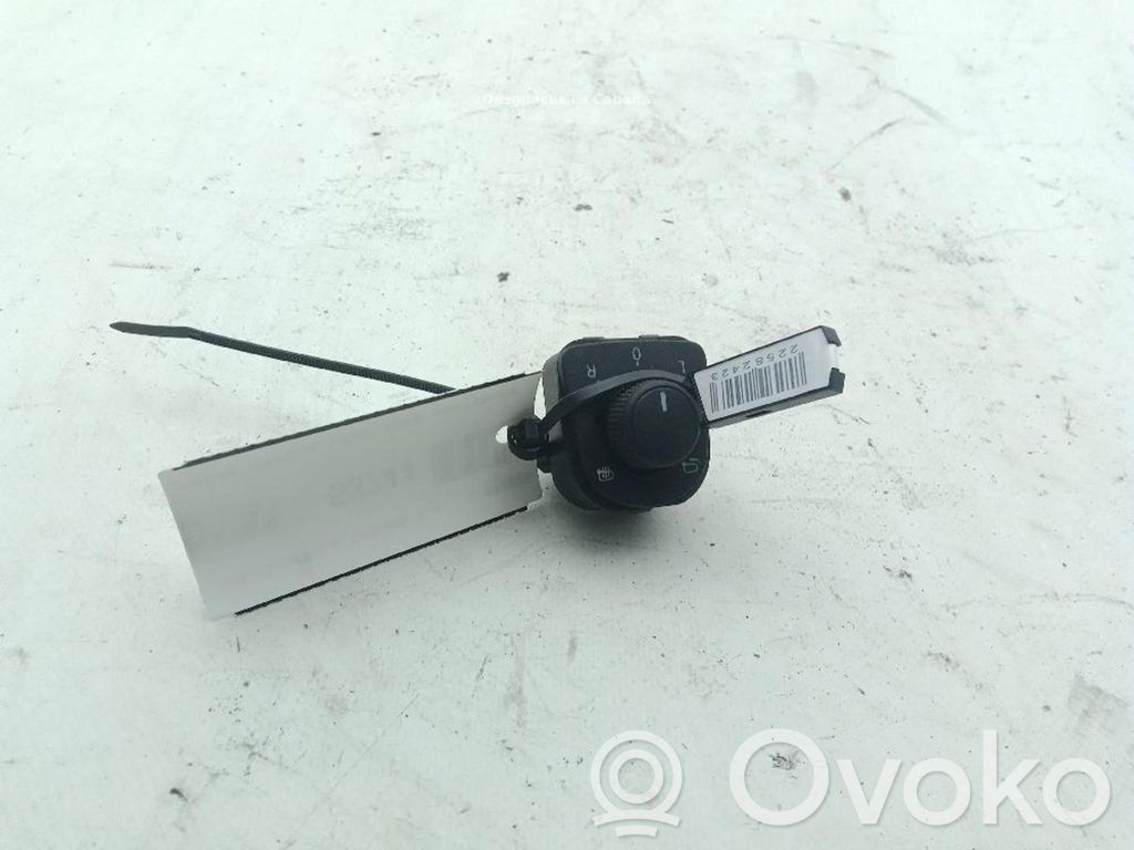 Seat Leon (5F) Wing mirror switch 