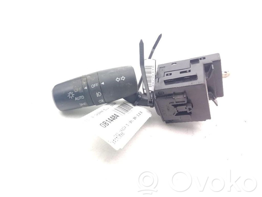 Light switch   BR17J686