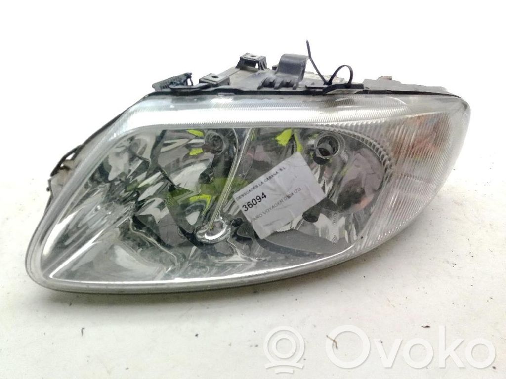 Chrysler Voyager Scheinwerfer 