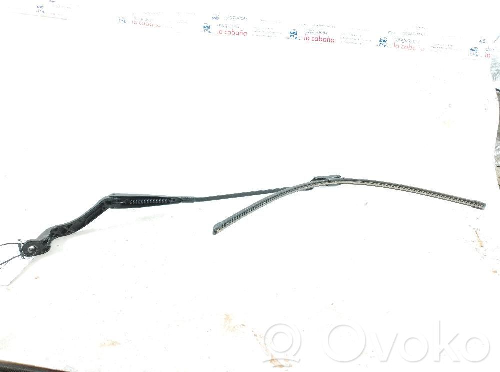 Ford S-MAX Front wiper blade arm 