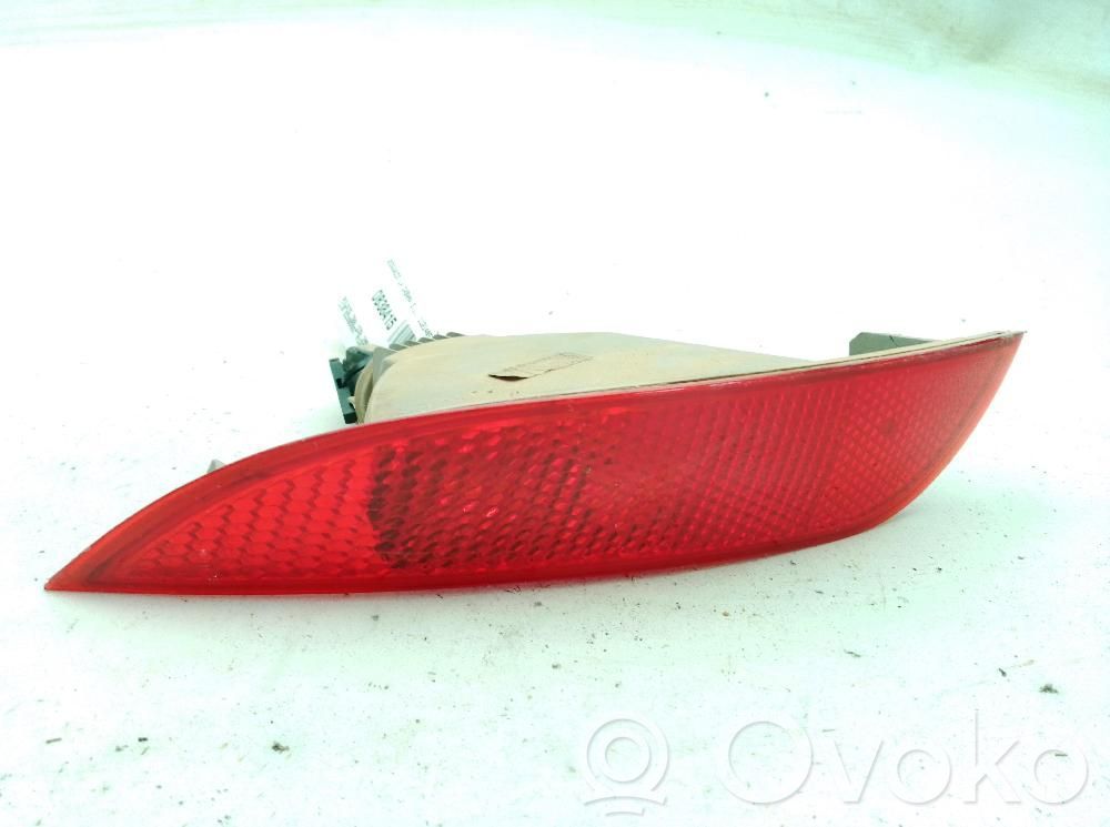 Ford Focus Luz trasera/de freno 