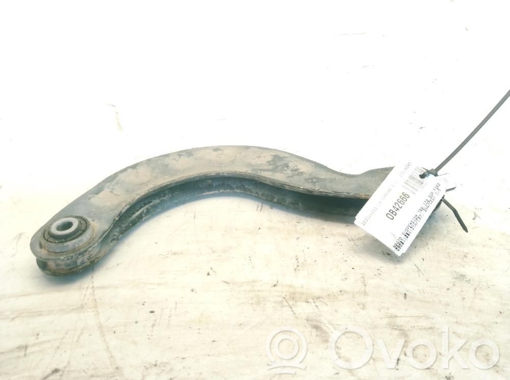 Rear control arm   1752736
