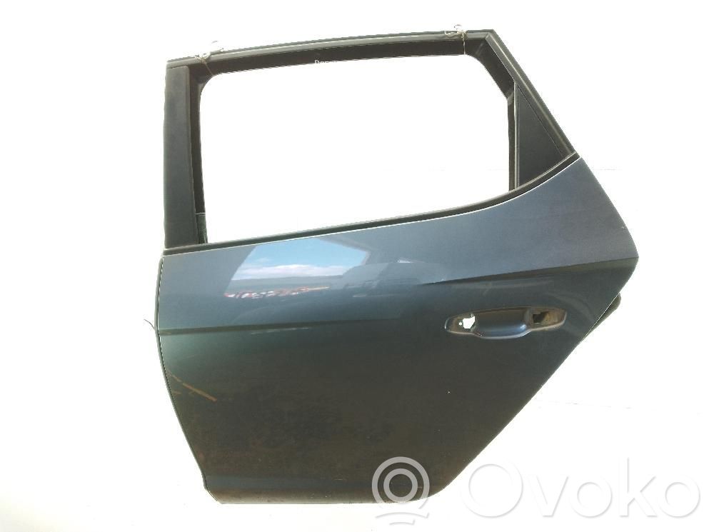 Puerta trasera   5F4833055