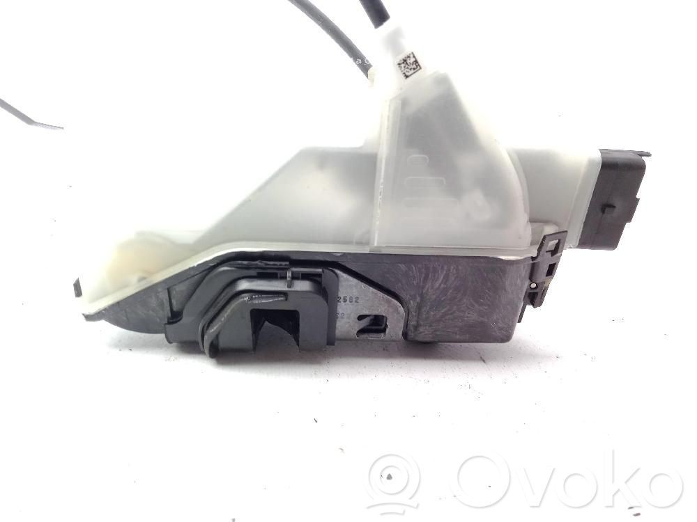 Citroen Berlingo Front door lock 
