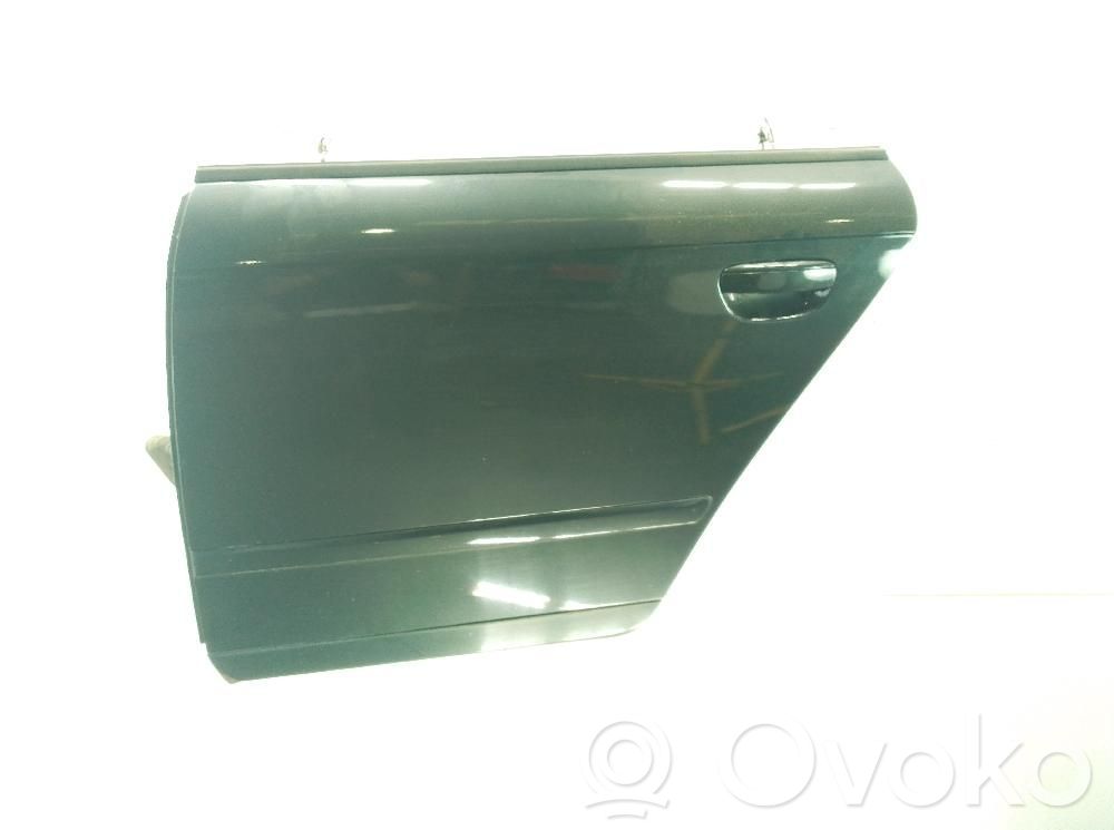 Puerta trasera   3R0833051