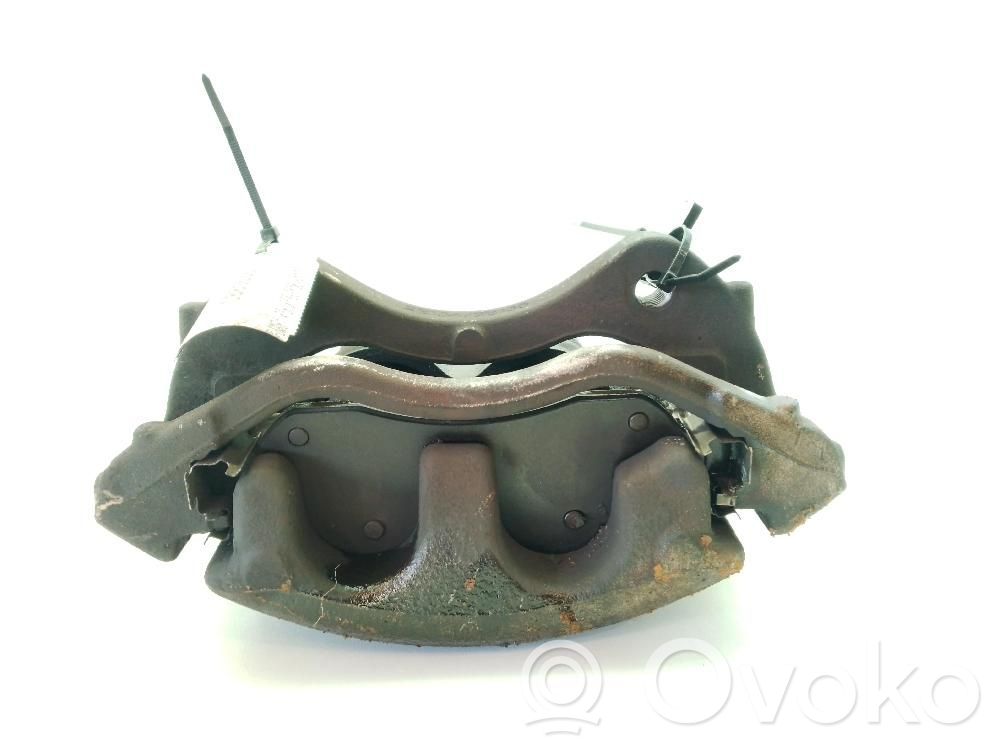 Caliper de freno delantero