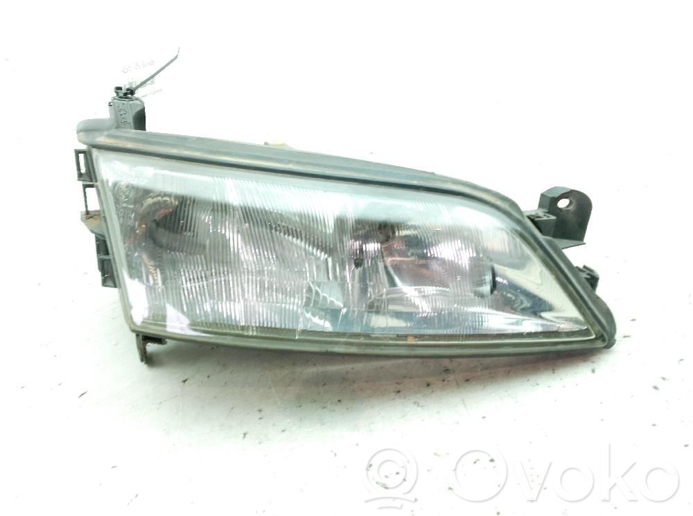 Opel Vectra B Faro/fanale 