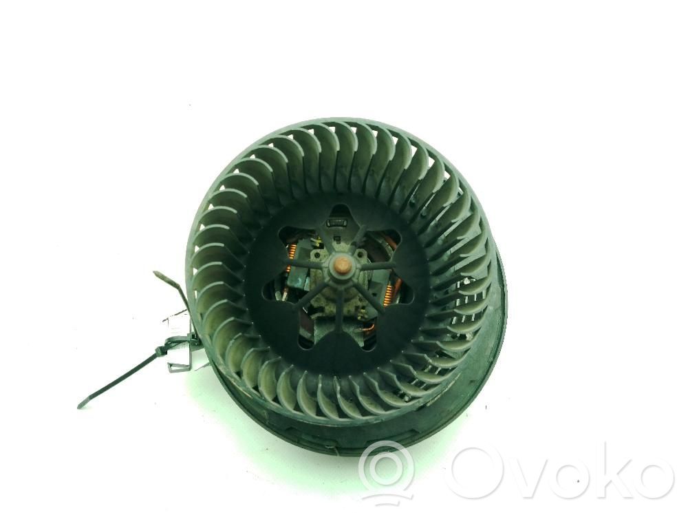 BMW X1 E84 Mazā radiatora ventilators 