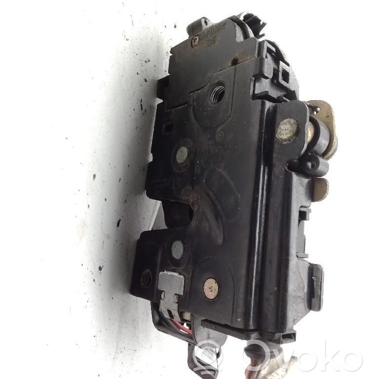 Audi TT Mk1 Muu etuoven verhoiluelementti 