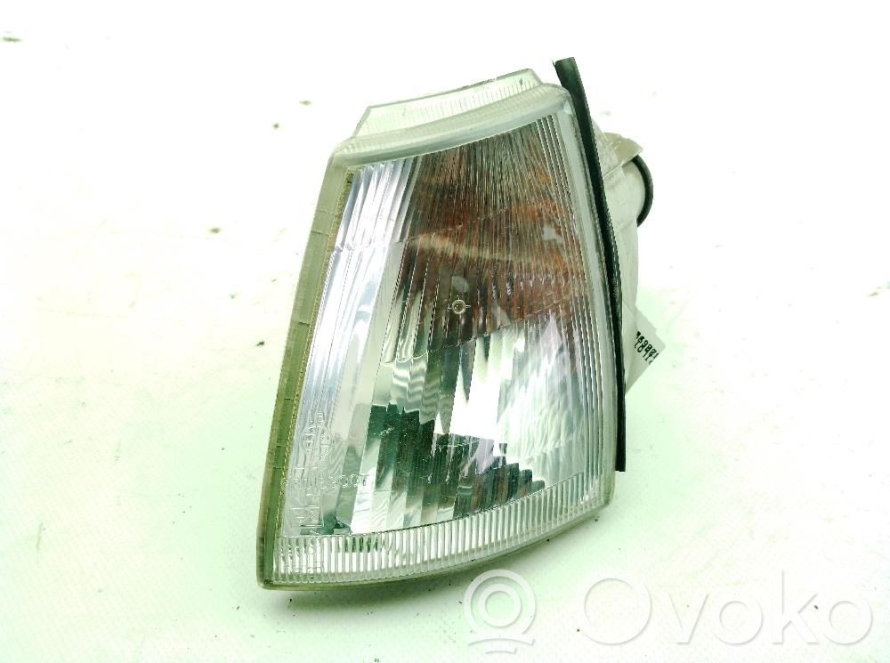 Renault Clio I Scheinwerfer 