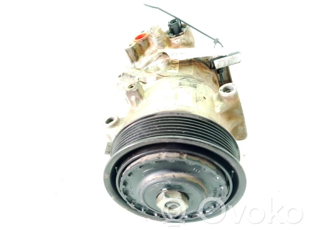 Toyota RAV 4 (XA40) Kompresor / Sprężarka klimatyzacji A/C 