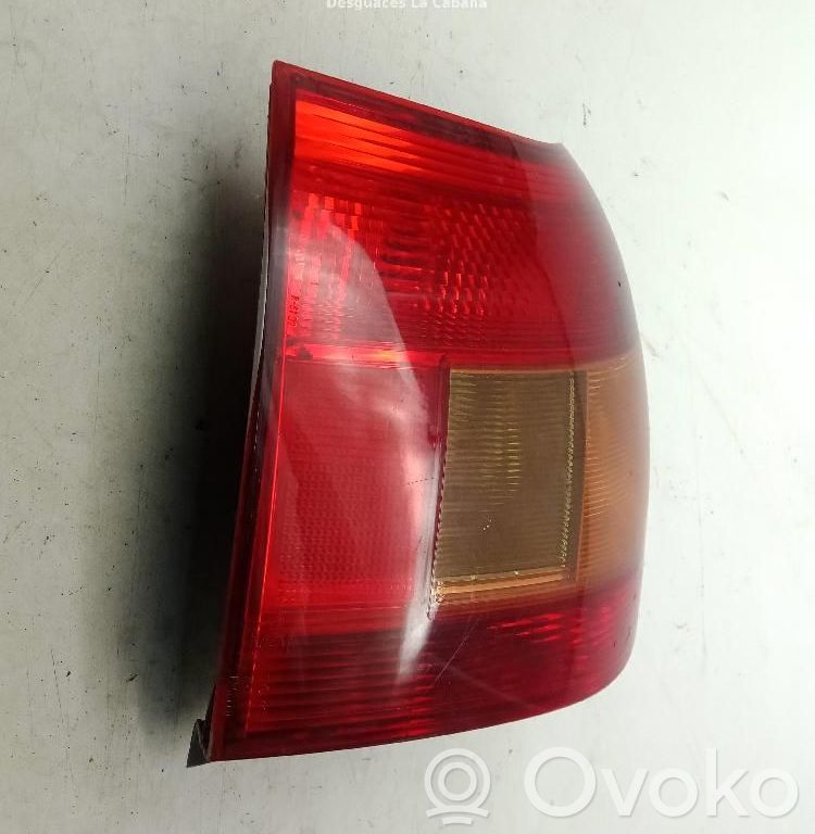 Toyota Corolla E120 E130 Luci posteriori