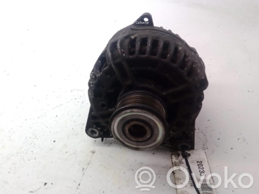Renault Kangoo II Generatore/alternatore 
