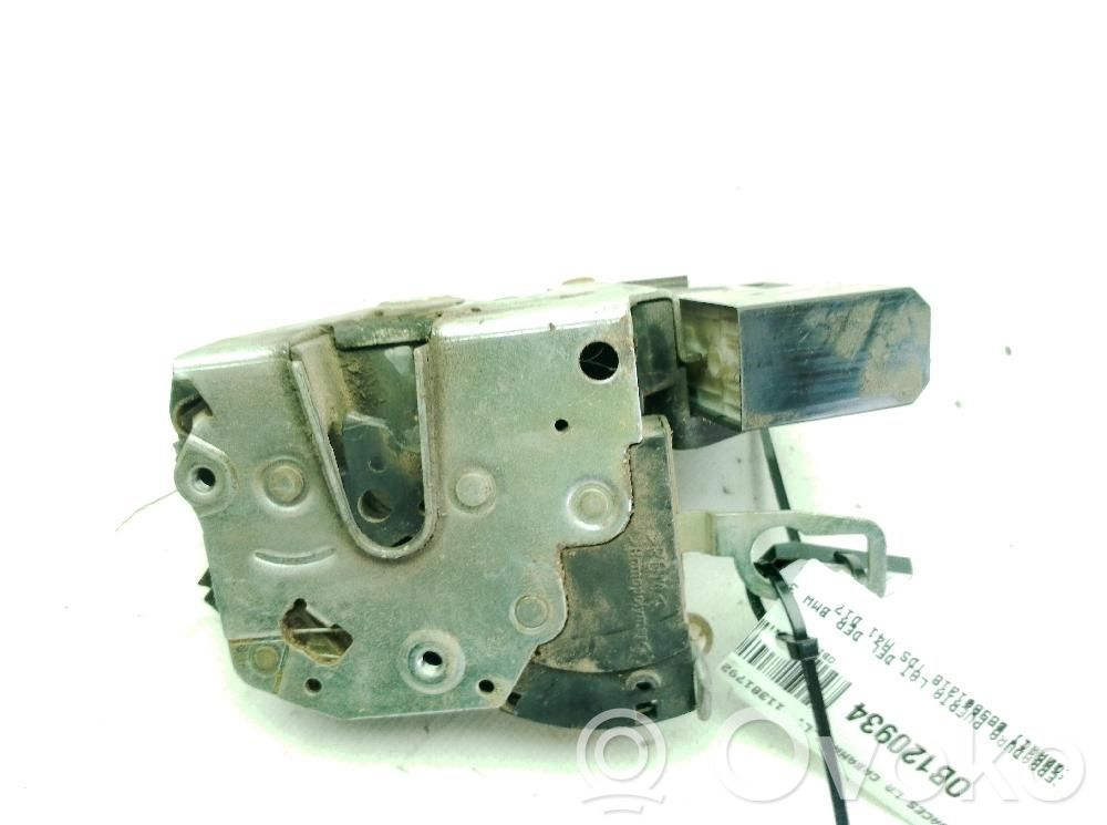 Tapa manecilla puerta delantera   8353012