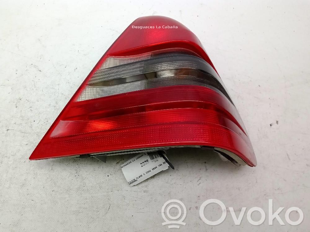 Mercedes-Benz C W202 Lampă spate în caroserie 