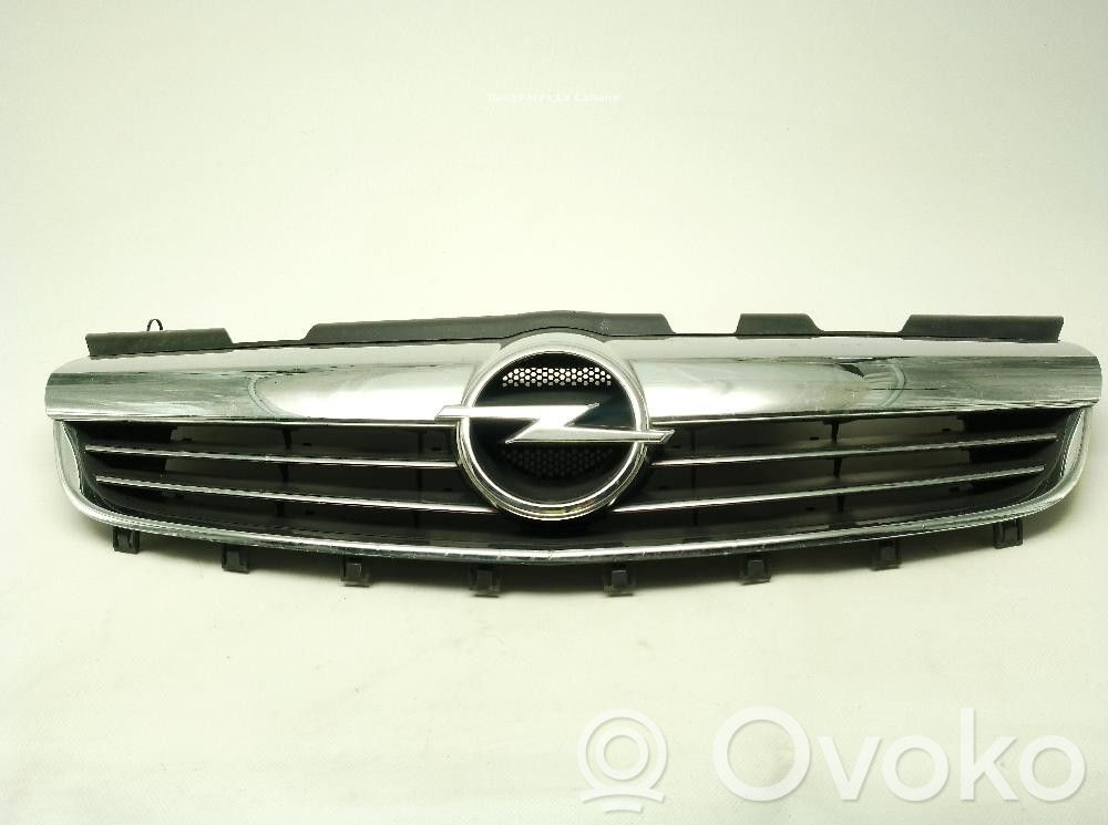 Opel Zafira B Griglia anteriore 