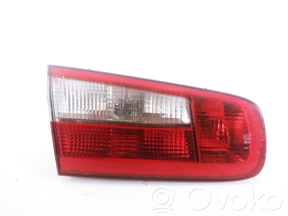 Renault Laguna II Feux arrière sur hayon