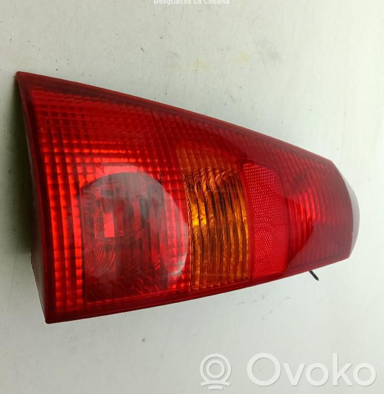 Ford Focus Luz trasera/de freno