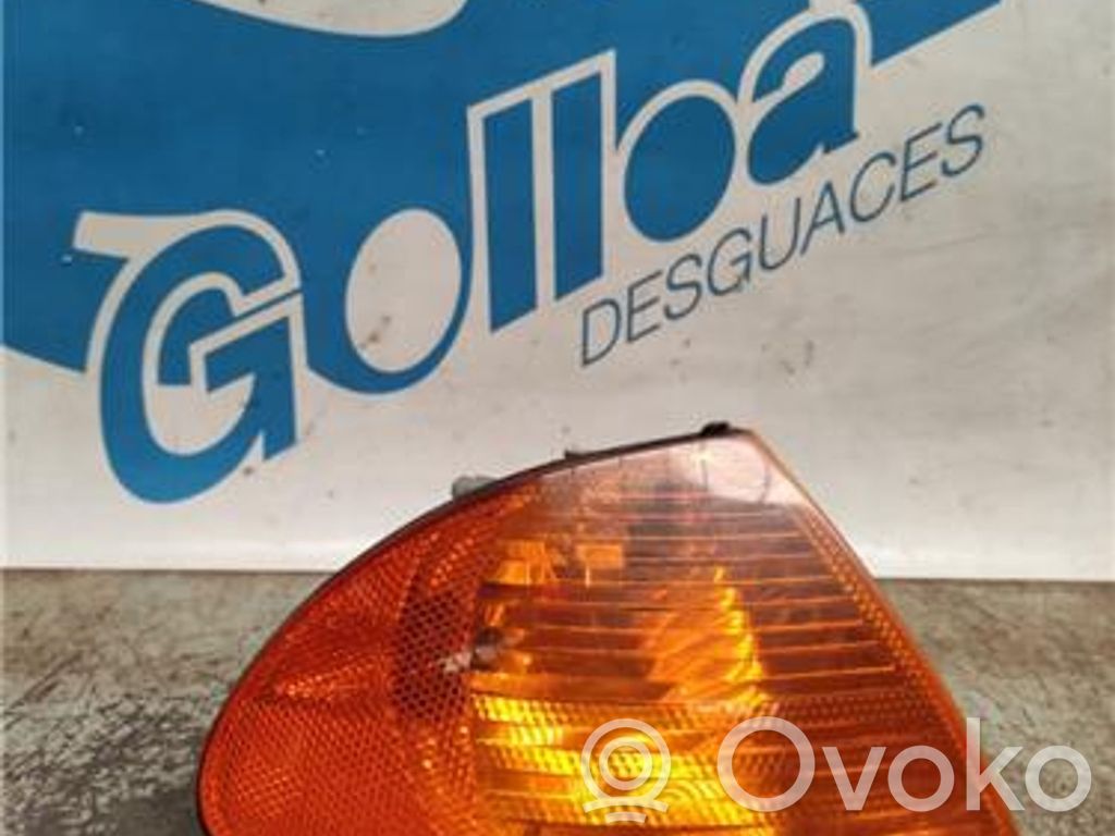 Piloto intermitente delantero