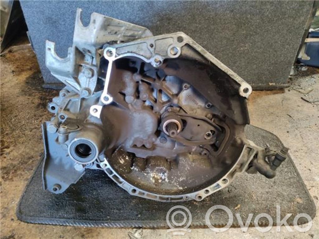 Citroen C3 Caja de cambios manual de 5 velocidades 