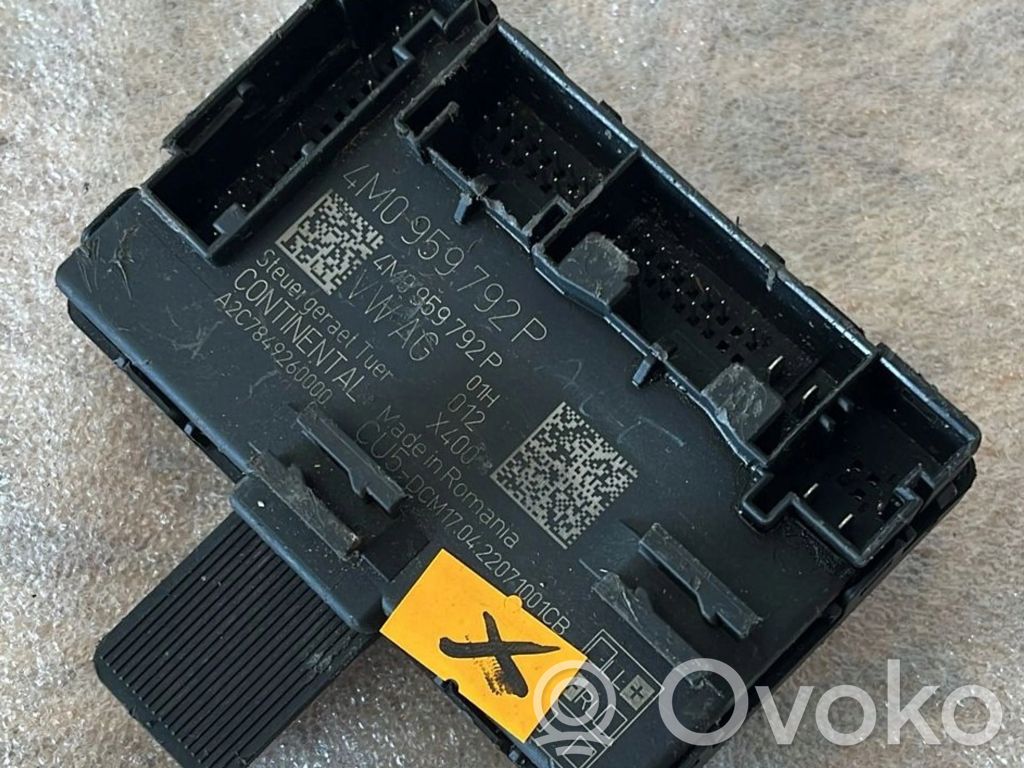 Audi Q7 4M Door control unit/module 