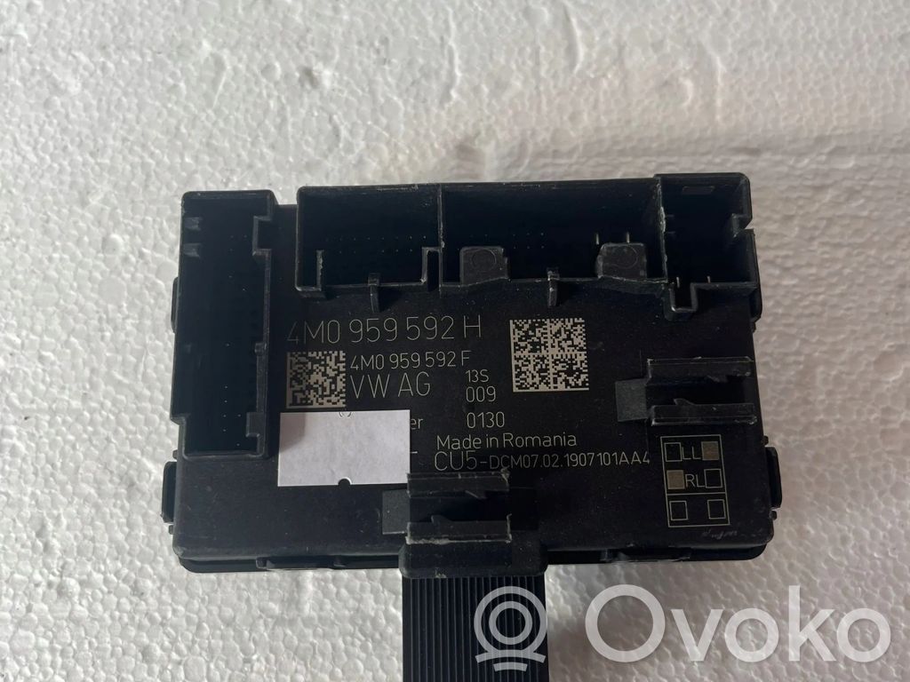 Unidad de control/módulo de la puerta   4M0959592H,4M0959792H