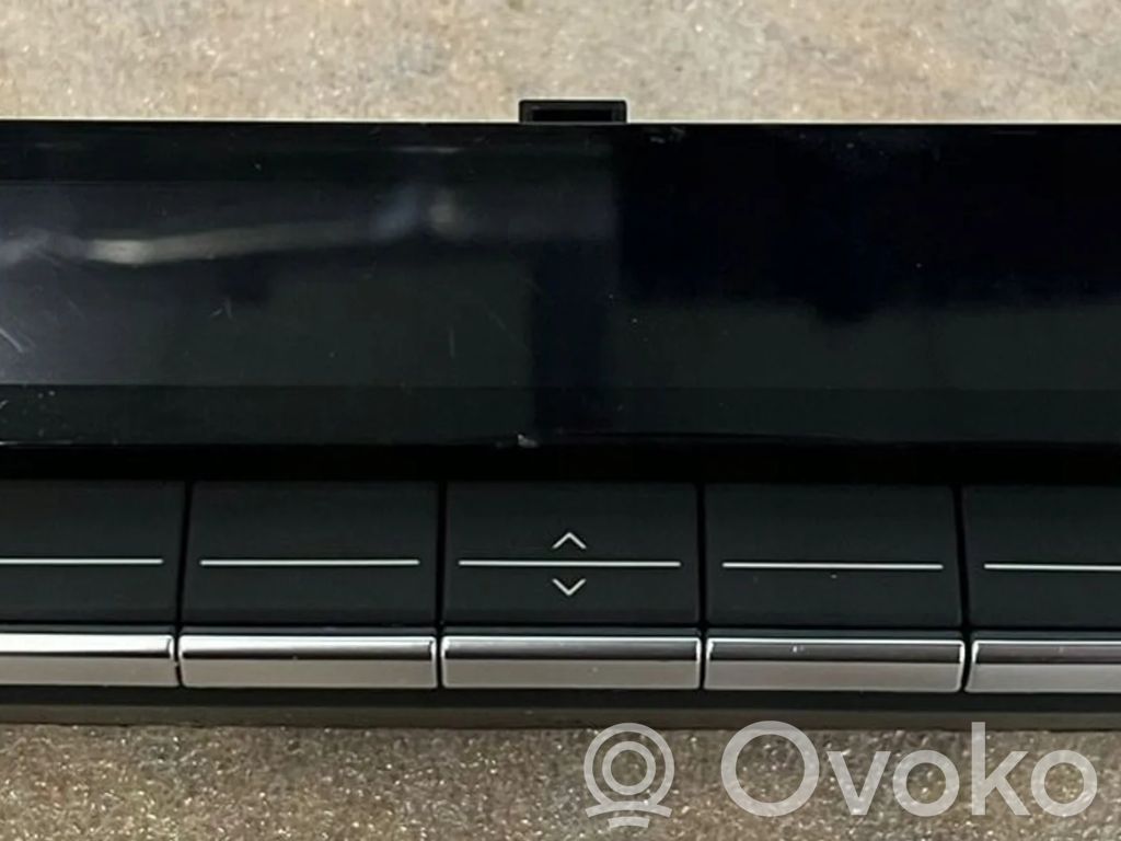 Audi Q4 Sportback e-tron Climate control unit 