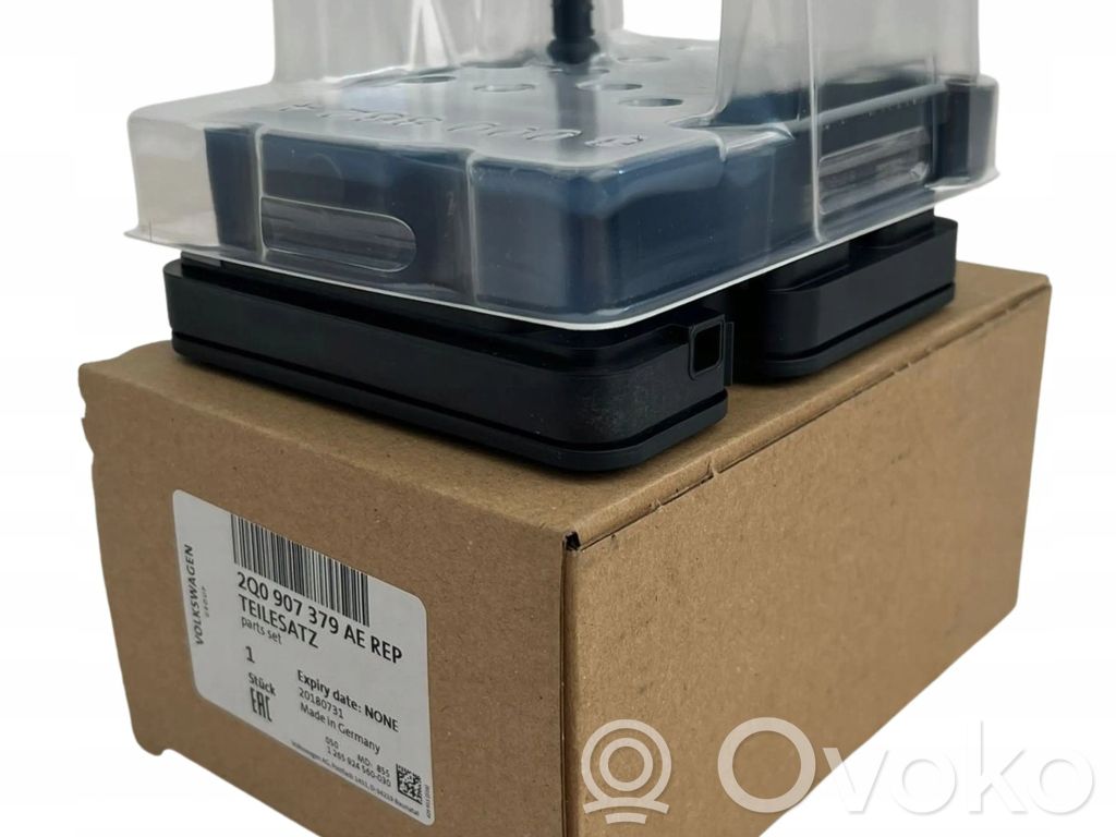 Inne części komory silnika   2Q0907379AE,2Q0614517AB