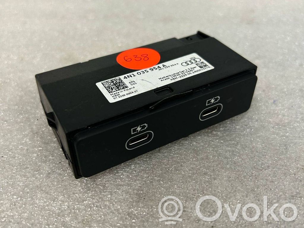 USB jungtis   4N1035954A