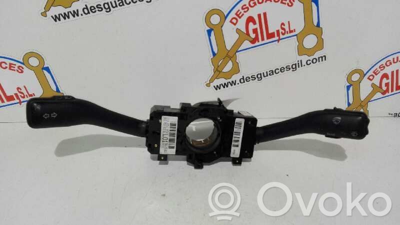 Volkswagen PASSAT B5.5 Palanca de control del limpiaparabrisas 