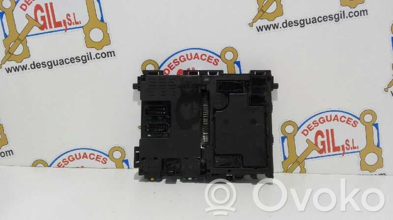 Peugeot 206 Fuse module 