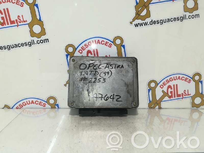 Unidad de control/módulo del motor   90589736,47642